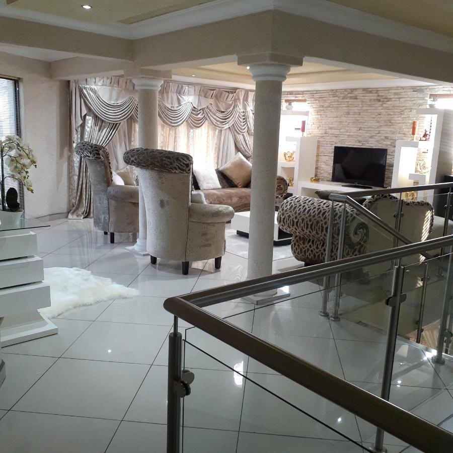 Angelocean Guest House Witbank Exterior foto
